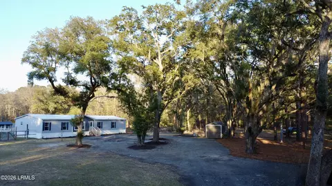 168 Grove Park Ln, Ridgeland, SC 29936