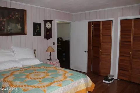 Bedroom - 603 4th St W, Hampton, SC 29924 photo 1 of 4