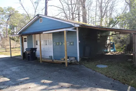 Exterior - 603 4th St W, Hampton, SC 29924 photo 1 of 2