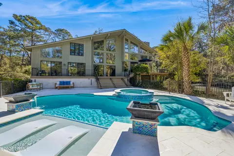 30 Plantation Dr, Hilton Head Island, SC 29928