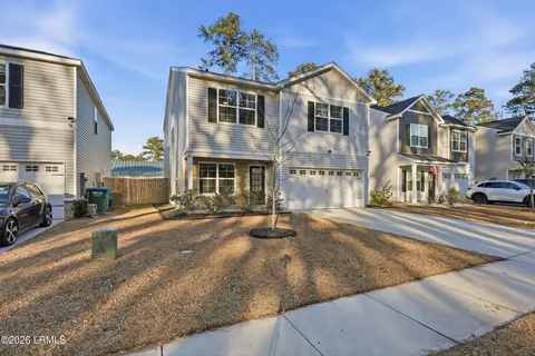 81 Chestnut St, Beaufort, SC 29906