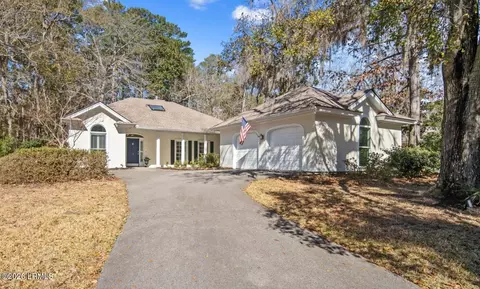 10 Canebrake Ln, Bluffton, SC 29910