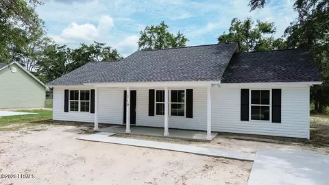 Exterior - 310 Kathy Ave, Hampton, SC 29924 photo 2 of 3
