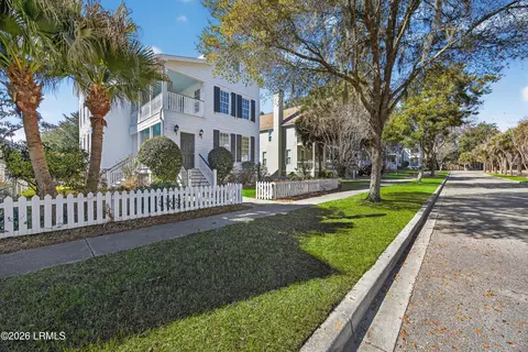 112 Bryan Dr, Beaufort, SC 29902