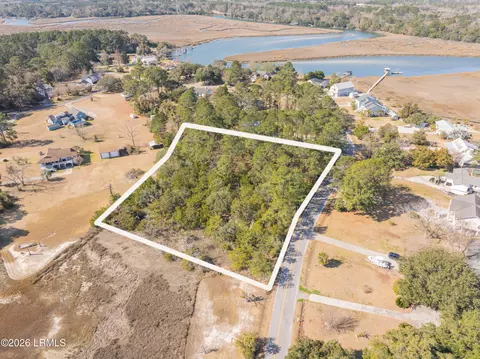 1843 Carolina Ave, Beaufort, SC 29906