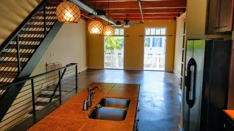 20 Market St #A, Beaufort, SC 29906