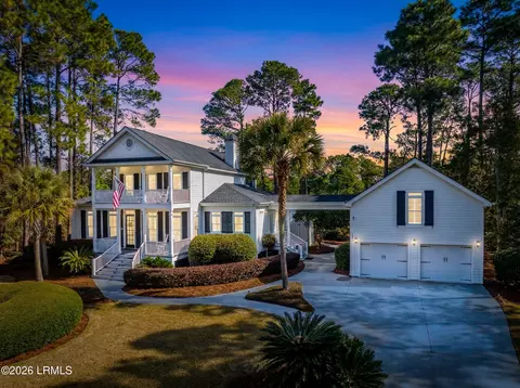 1413 Gleasons Landing Dr, Saint Helena Island, SC 29920