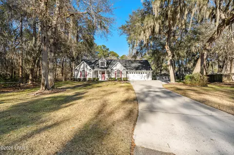 40 Brickyard Hills Ct, Beaufort, SC 29907