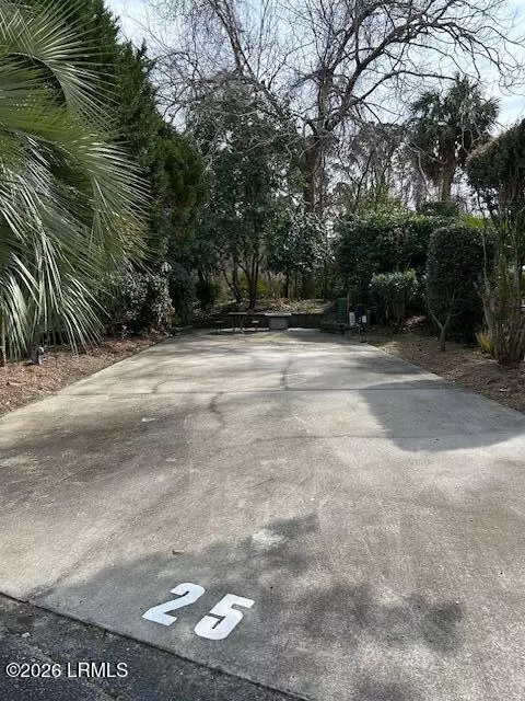 43 Jenkins Island Rd #25, Hilton Head Island, SC 29926