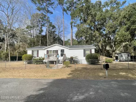 4 Adams Way, Beaufort, SC 29906