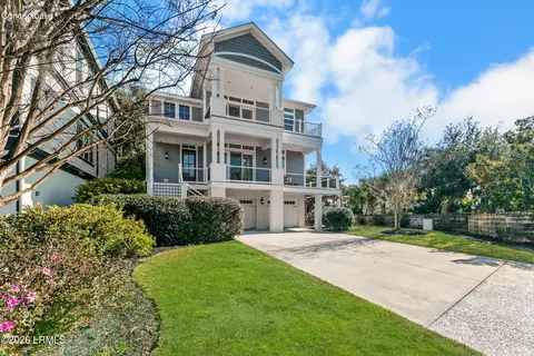 10 Shear Water Dr, Hilton Head Island, SC 29926