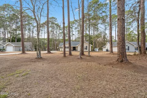 501 Sams Point Rd, Beaufort, SC 29907