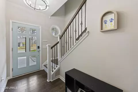 Entry Way - 45 Augustine Rd, Bluffton, SC 29910 photo 2 of 7