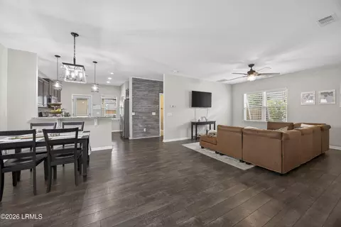 Entry Way - 45 Augustine Rd, Bluffton, SC 29910 photo 6 of 7