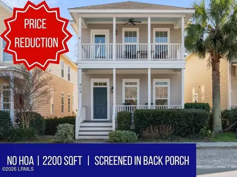 909 12th St, Port Royal, SC 29935