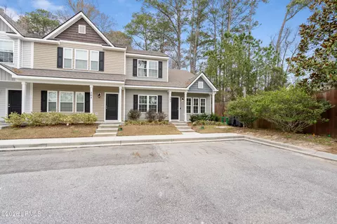 202 Admiration Ave, Beaufort, SC 29906