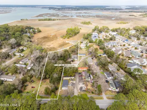 13 Sassafras Ln, Hilton Head Island, SC 29926