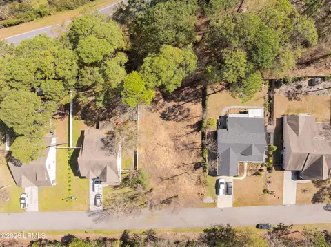 7 St James Cir, Beaufort, SC 29907