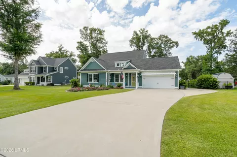 8 Fox Sparrow Rd, Beaufort, SC 29907