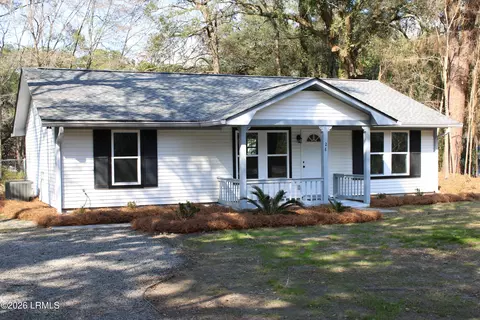 28 Springfield Rd, Beaufort, SC 29907