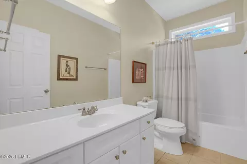 Bath - 169 Pinecrest Dr, Bluffton, SC 29910 photo 4 of 4
