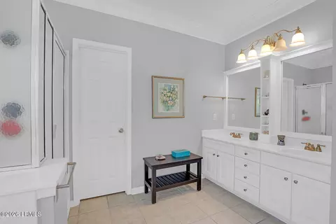 Bath - 169 Pinecrest Dr, Bluffton, SC 29910 photo 1 of 4