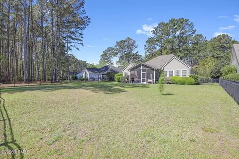Exterior - 169 Pinecrest Dr, Bluffton, SC 29910 photo 6 of 8