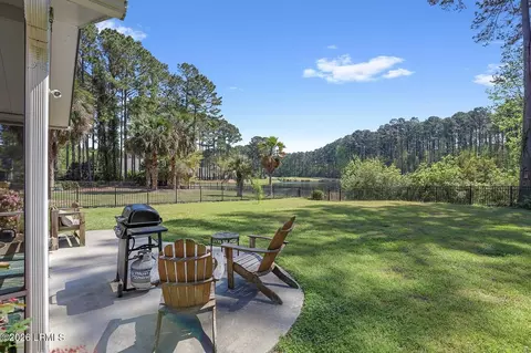 Exterior - 169 Pinecrest Dr, Bluffton, SC 29910 photo 2 of 8