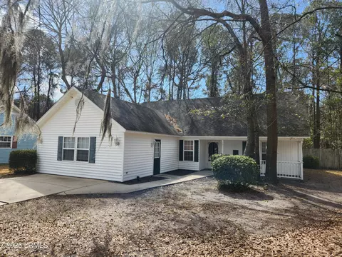 13 Wellena Ct, Beaufort, SC 29906