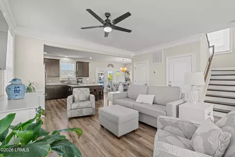 61 Hammock Oaks Cir, Hilton Head Island, SC 29926