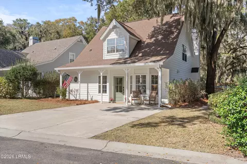 11 Mariners Ct, Port Royal, SC 29935