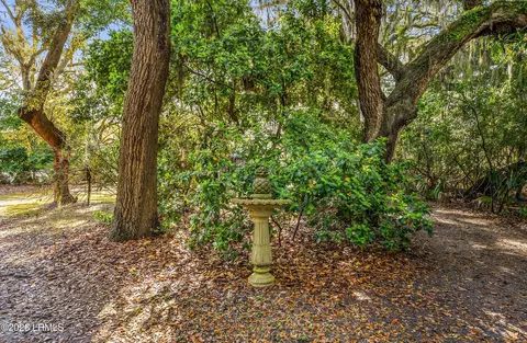8 Saltwind Dr, Saint Helena Island, SC 29920