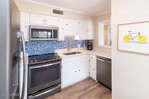 40 Folly Field Rd #339, Hilton Head Island, SC 29928
