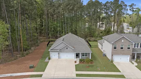 View/Area - 10 Runner Stone Rd, Bluffton, SC 29909 photo 1 of 13