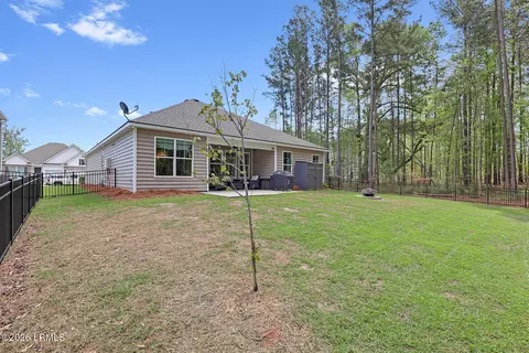 Exterior - 10 Runner Stone Rd, Bluffton, SC 29909 photo 4 of 10