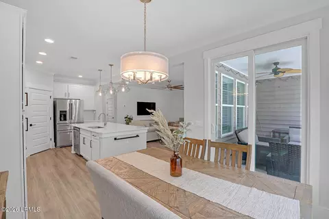 Dining - 10 Runner Stone Rd, Bluffton, SC 29909 photo 2 of 3