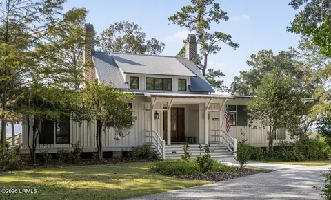 19 Manigault Nck, Okatie, SC 29909