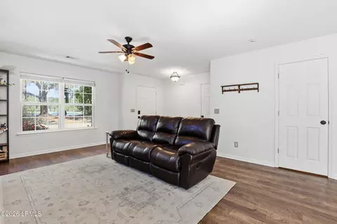 Entry Way - 36 Sandy Pointe Dr, Bluffton, SC 29910 photo 2 of 2