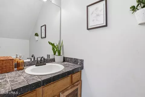 Bath - 36 Sandy Pointe Dr, Bluffton, SC 29910 photo 1 of 5