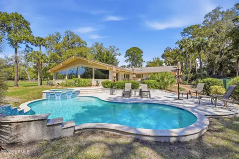 34 N Live Oak Rd, Hilton Head Island, SC 29928