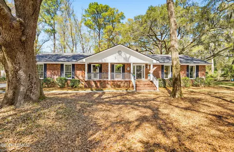 607 Ashdale Dr, Beaufort, SC 29907