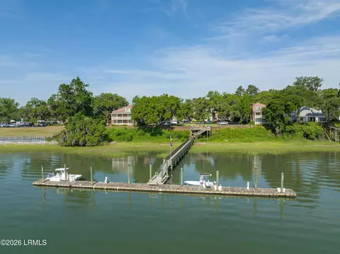 895 Ribaut Rd #9, Beaufort, SC 29902