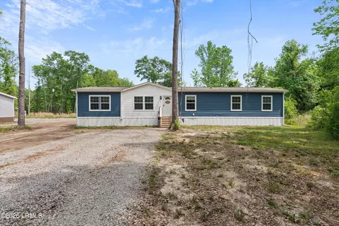 48 Community Center Rd, Seabrook, SC 29940
