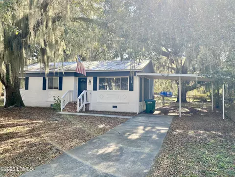 1619 W Paris Ave W, Port Royal, SC 29935