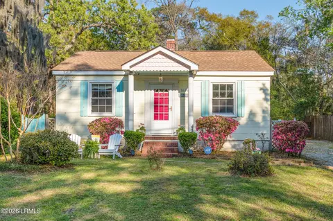 1614 Edinburgh Ave, Port Royal, SC 29935