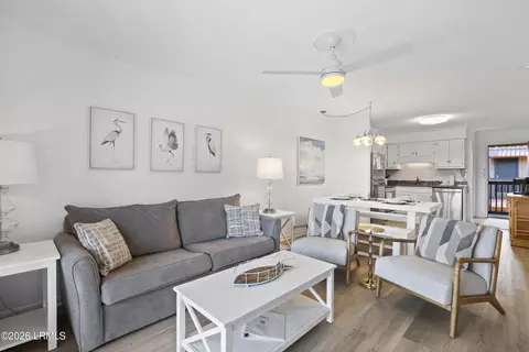 40 Folly Field Rd #C22, Hilton Head Island, SC 29928