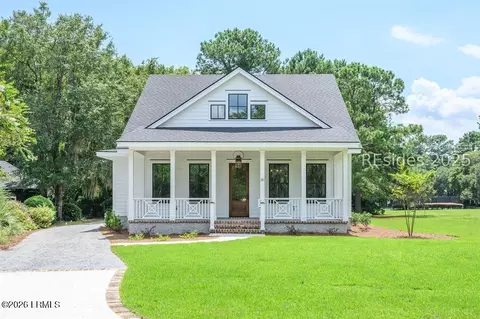 20 Millers Pond Dr, Beaufort, SC 29907