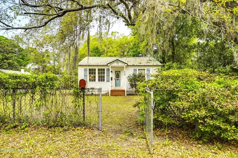 1113 Lafayette St, Beaufort, SC 29902