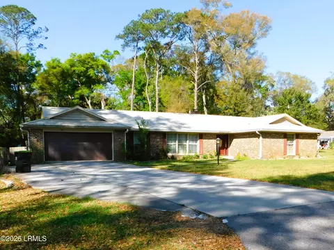 103 Stuart Town Rd, Beaufort, SC 29902