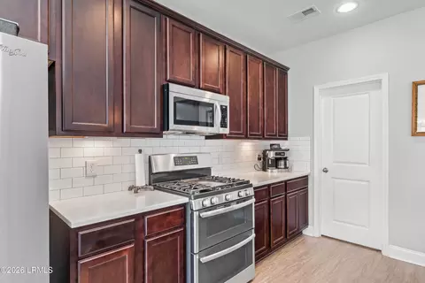 8 7th Ave, Bluffton, SC 29910 photo 13